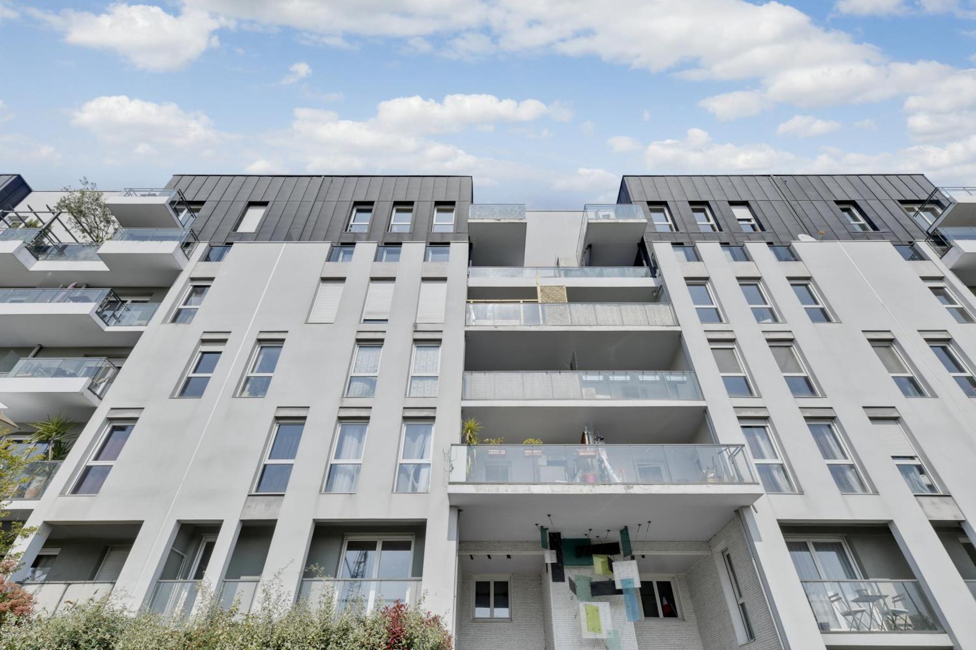 Chic Apartment With Superb View Of The Eiffel Tower Saint-Denis  Dış mekan fotoğraf
